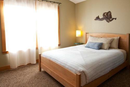 Brookside-river Vw-ac-3br/2.5ba