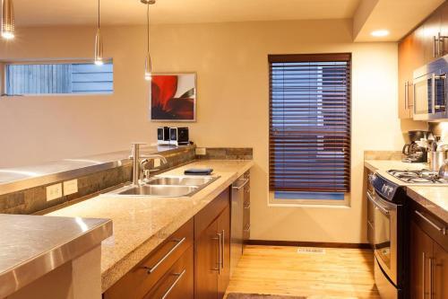 Alexanders-rvr/mt Vw-ac-3br/3b