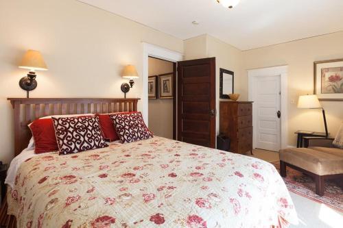 Sweet Home-river Vw-ac-3br/2b