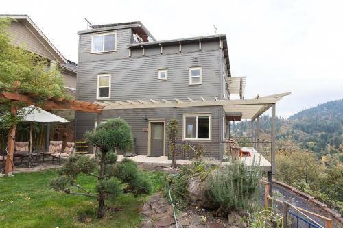 Hazel-rvr Vw-ac-ht-4br/2.5b