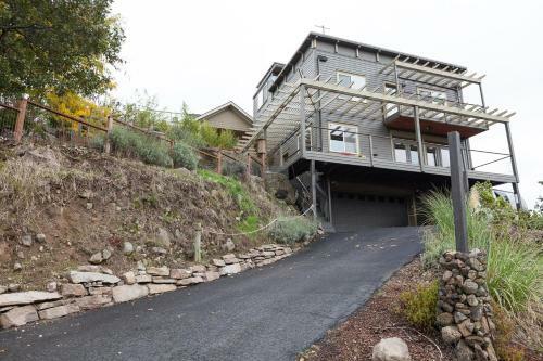 Hazel-rvr Vw-ac-ht-4br/2.5b