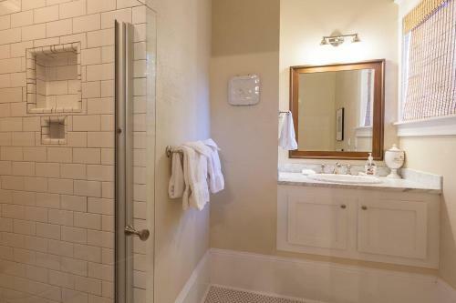 Cascade Chic-rvr Vw-ac-3br/2b