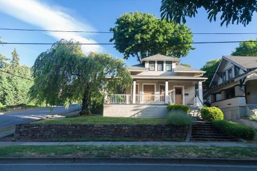 Cascade Chic-rvr Vw-ac-3br/2b