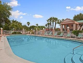 Hotel Ramada Limited And Suites