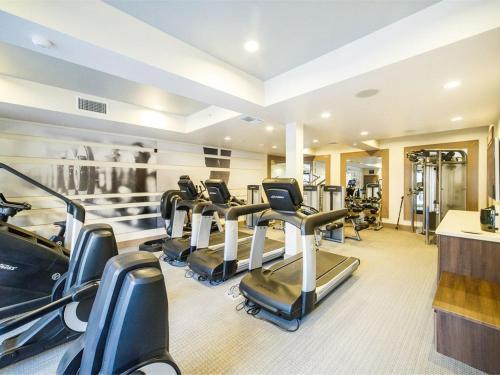 Derian Apartment #873929 Apts