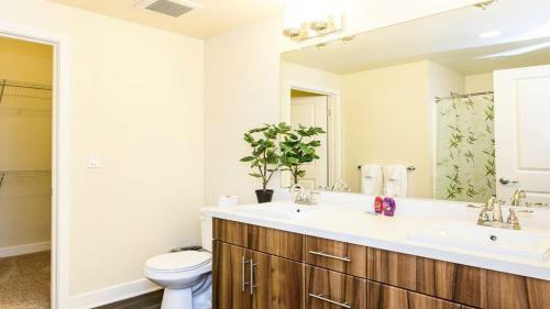 Derian Apartment #873929 Apts
