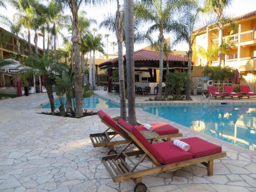 Atrium Hotel Orange County