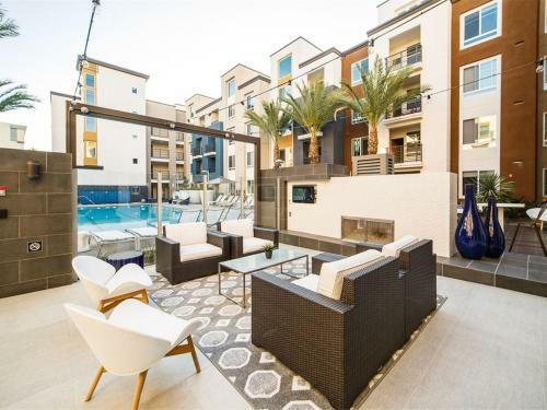 Jamboree Apartment #873928 Apts