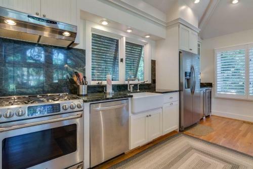 19 Oyster Row