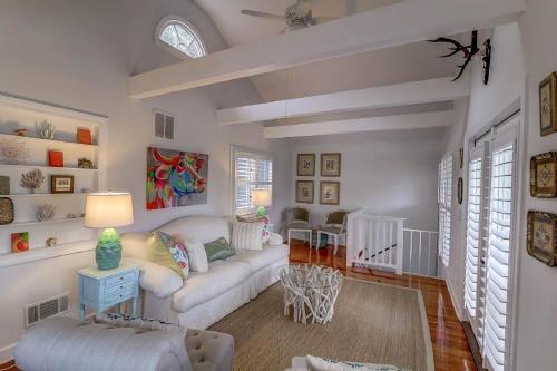 705 Carolina Boulevard Home