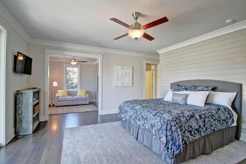 2301 Palm Boulevard Home