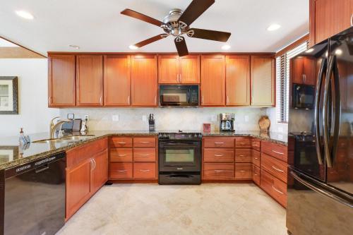 Country Club Villas 302