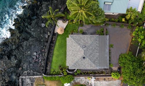 Honl's Beach Hale (big Island)