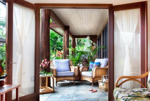 Hawaiian Oasis Bed & Breakfast