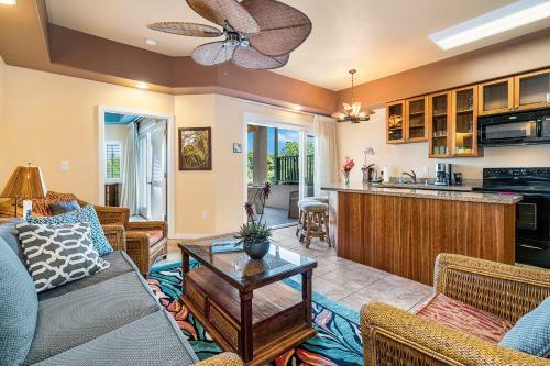 Beach Villas At Kahalu'u 2-101