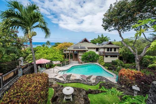 Kahalu'u Hale Home