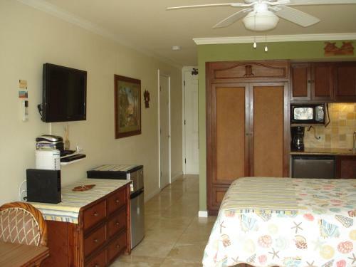 Apartamentos Islander On The Beach Unit 256