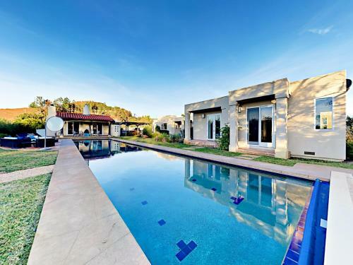 Valley Of The Moon Estate