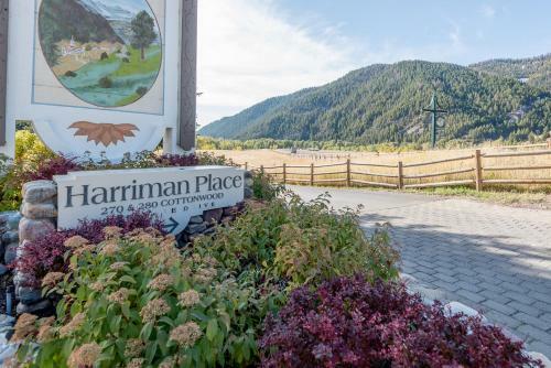 Harriman Townhome Pool Access Walk To Ketchum