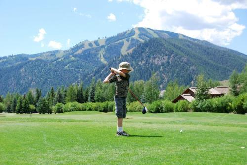 Sun Valley Condo 145
