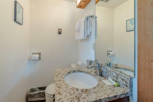 Smokey Plaza Condominium Warm Springs