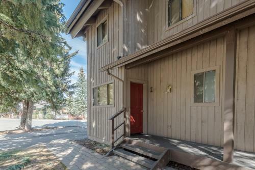 Smokey Plaza Condominium Warm Springs