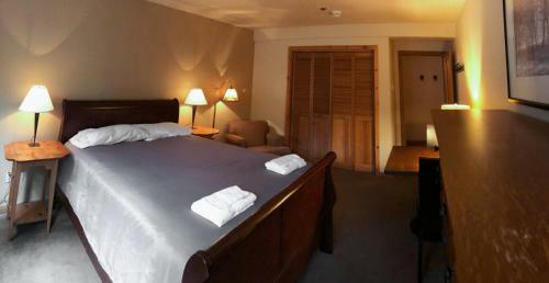 Hot Water Inn & Hostel
