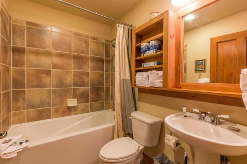 Red Hawk Townhome #2331 Townhouse