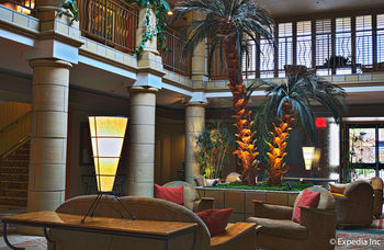 Atrium Hotel