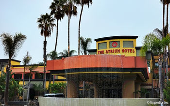 Atrium Hotel