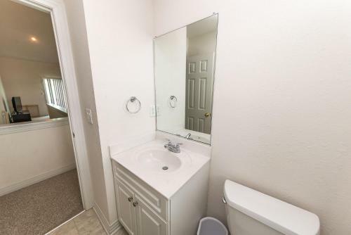 Bermuda Bay Condo "wright Stuff"