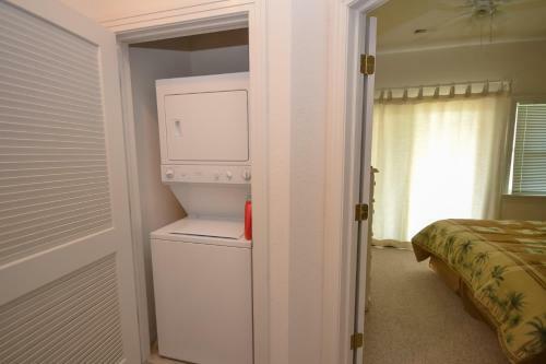 Bermuda Bay Condo "wright Stuff"