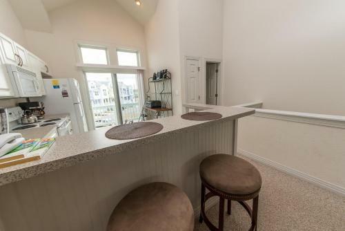 Bermuda Bay Condo "wright Stuff"