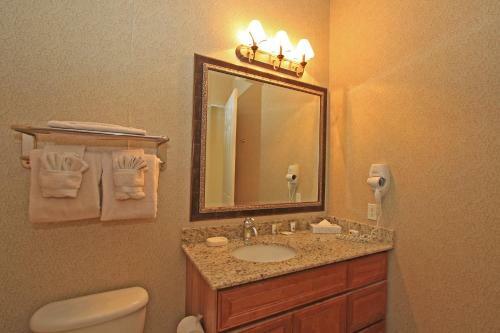 1 Bedroom Condominium In La Quinta, Ca (#clr105)