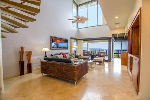 Bay Villa 35b3 Gold Ocean Front
