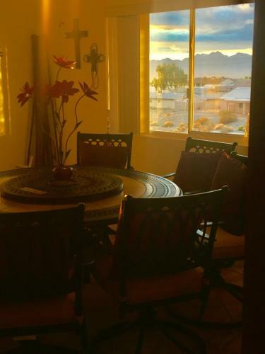Estate With 2 Houses Panoramic Lake Views