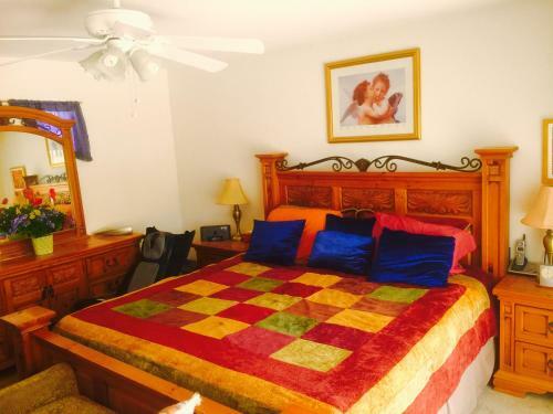 Master Bedroom Suite+private Bath