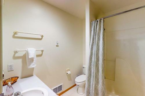 Sk�l Haus Unit B