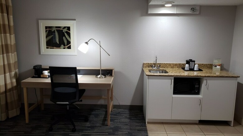 Lincoln Heights Hotel � Lincoln Airport
