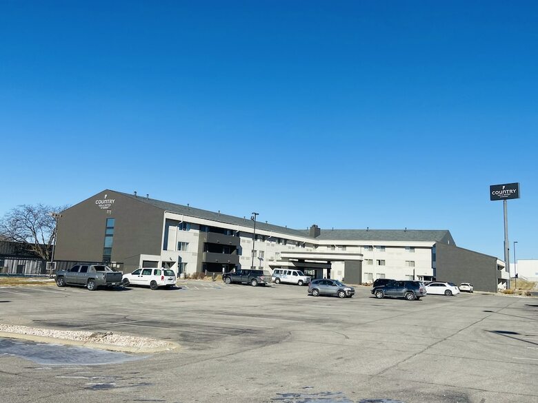 Lincoln Heights Hotel � Lincoln Airport