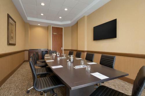 Hotel Embassy Suites Baltimore - At Bwi Airport