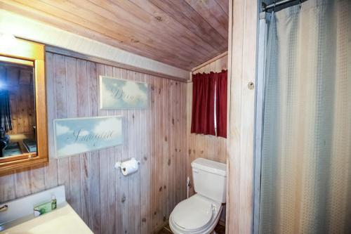 Settler - Hocking Hills Cabin