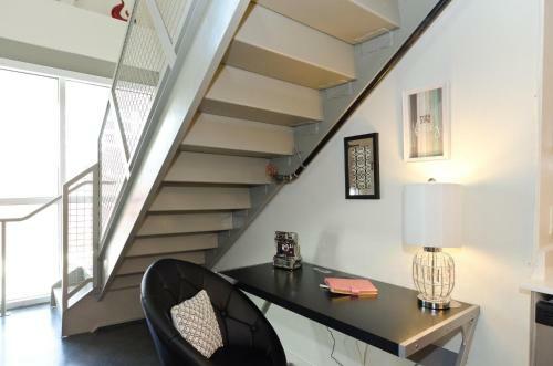 Urban Dtla Two Level Staples Center Loft