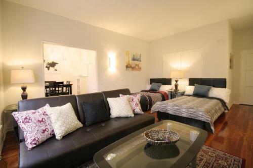 Tiverton Apartment