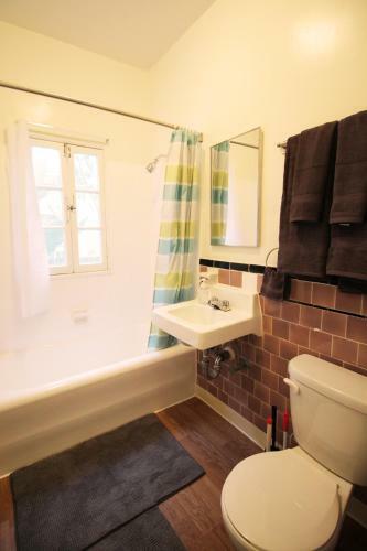 Tiverton Apartment