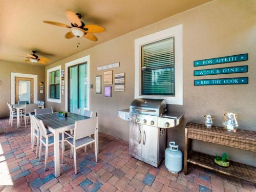 Villa Moon Valley Six-bedroom Home (213739)