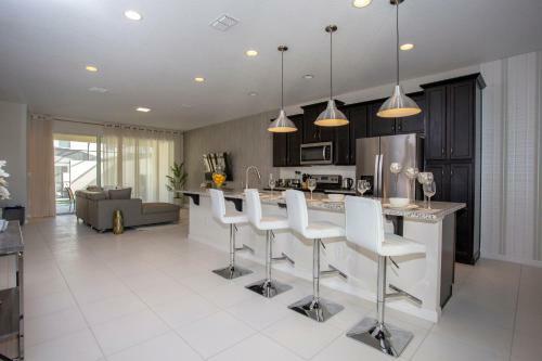 Gorgeous 3 Bd Home W/ Pool And Surf Park @ Solara Resort