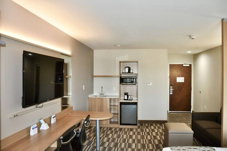 Hotel Microtel Inn And Suites By Wyndham Lubbock