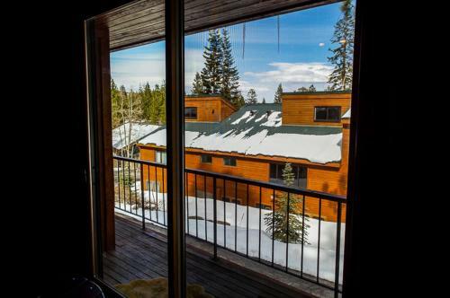 Ski Run Villas Retreat - Listing #416