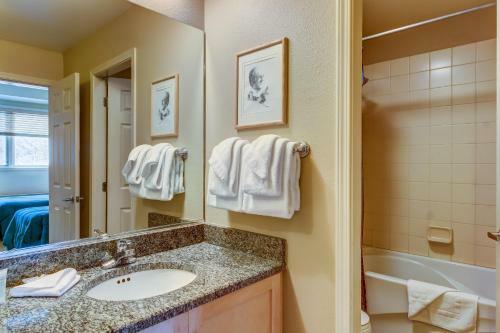 Mammoth Green Condos